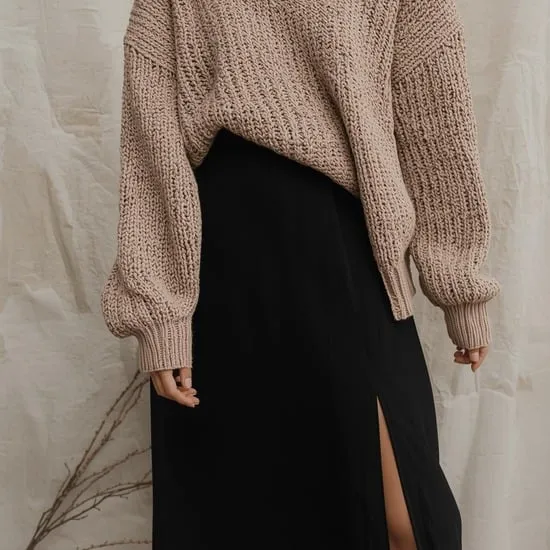 15 chic black skirt outfit ideas IMG02