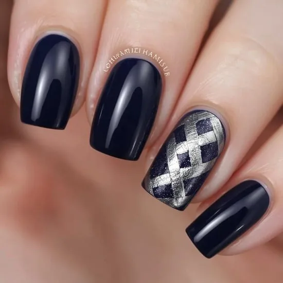 11 blue and silver nail ideas IMG07