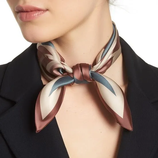 10 chic ways to style a scarf IMG10