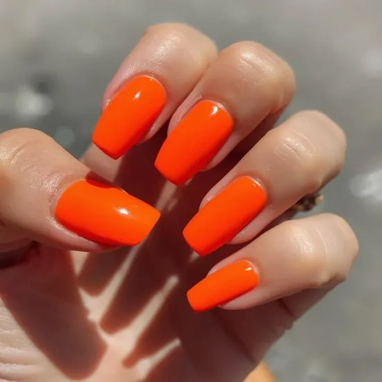 11 perfect bright summer nails IMG04