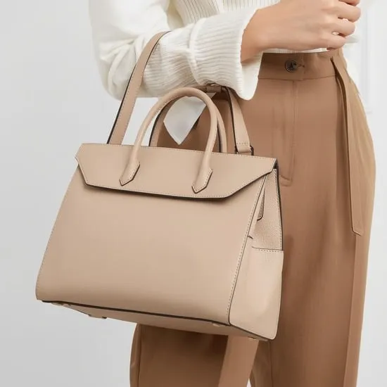 the 13 minimalist purses in 2026 IMG10